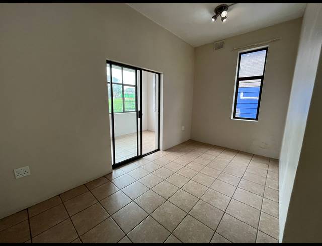2 BEDROOM APARTMENT TO LET IN GLENWOOD